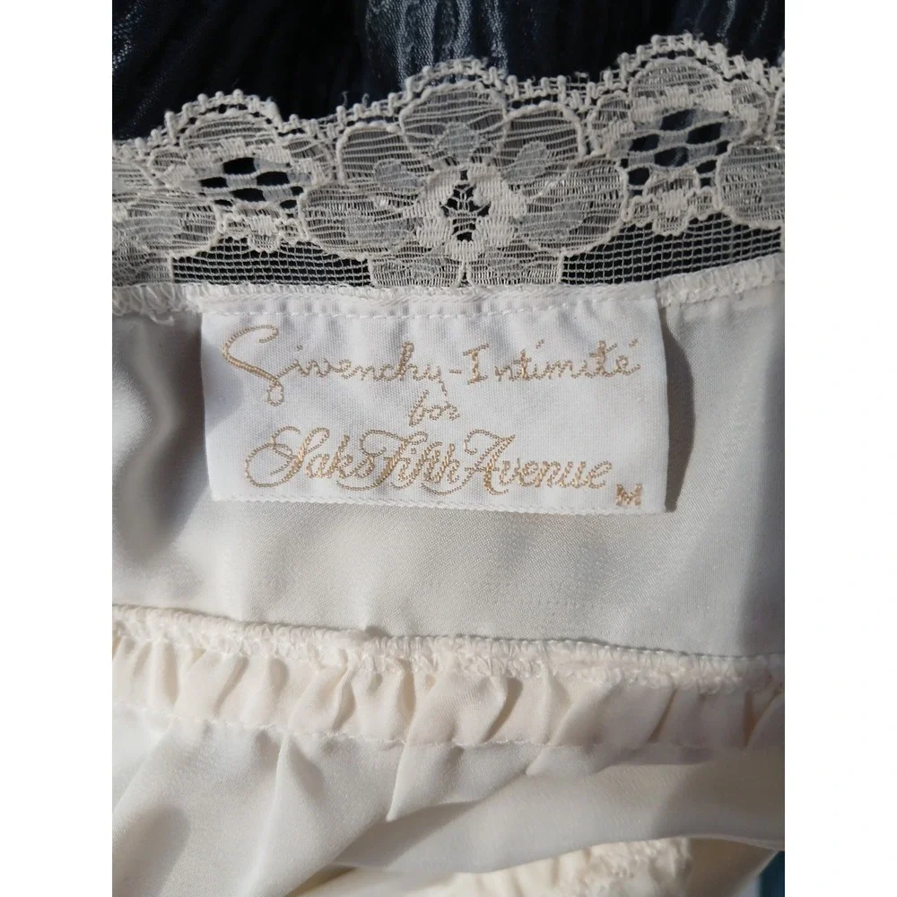 Givenchy Intimates pit 16